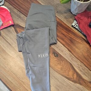 Fleo Charcoal Leggings